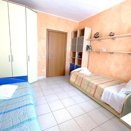 דירות מילאנו Accomodo Mib28 Bivano Navigli מראה חיצוני תמונה